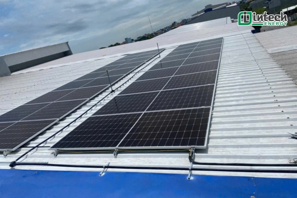 Tấm pin năng lượng mặt trời công suất 580Wp