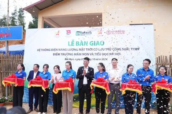 Bàn giao dự án Điểm trường Mầm non và Tiểu học Nà Hoi